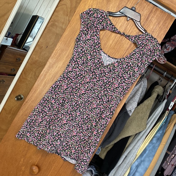 American Eagle Floral Dress - Picture 2 of 4
